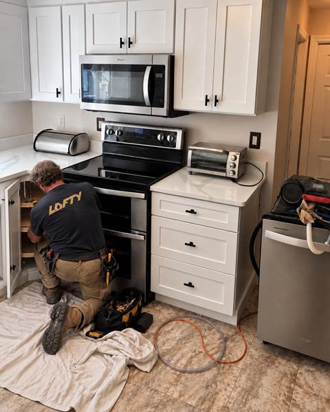 Build — $10K Kitchen Refresh with Calacatta Idillio Quartz | North Attleboro, MA